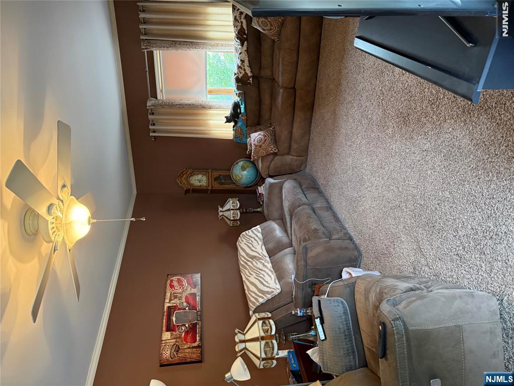 57 Oak Street Rochelle Park, NJ 07662 - Photo 5 of 17