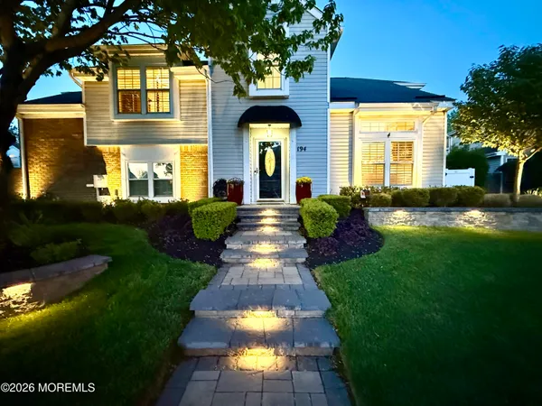 $850,000 | 194 Kentucky Way, Freehold, NJ 07728