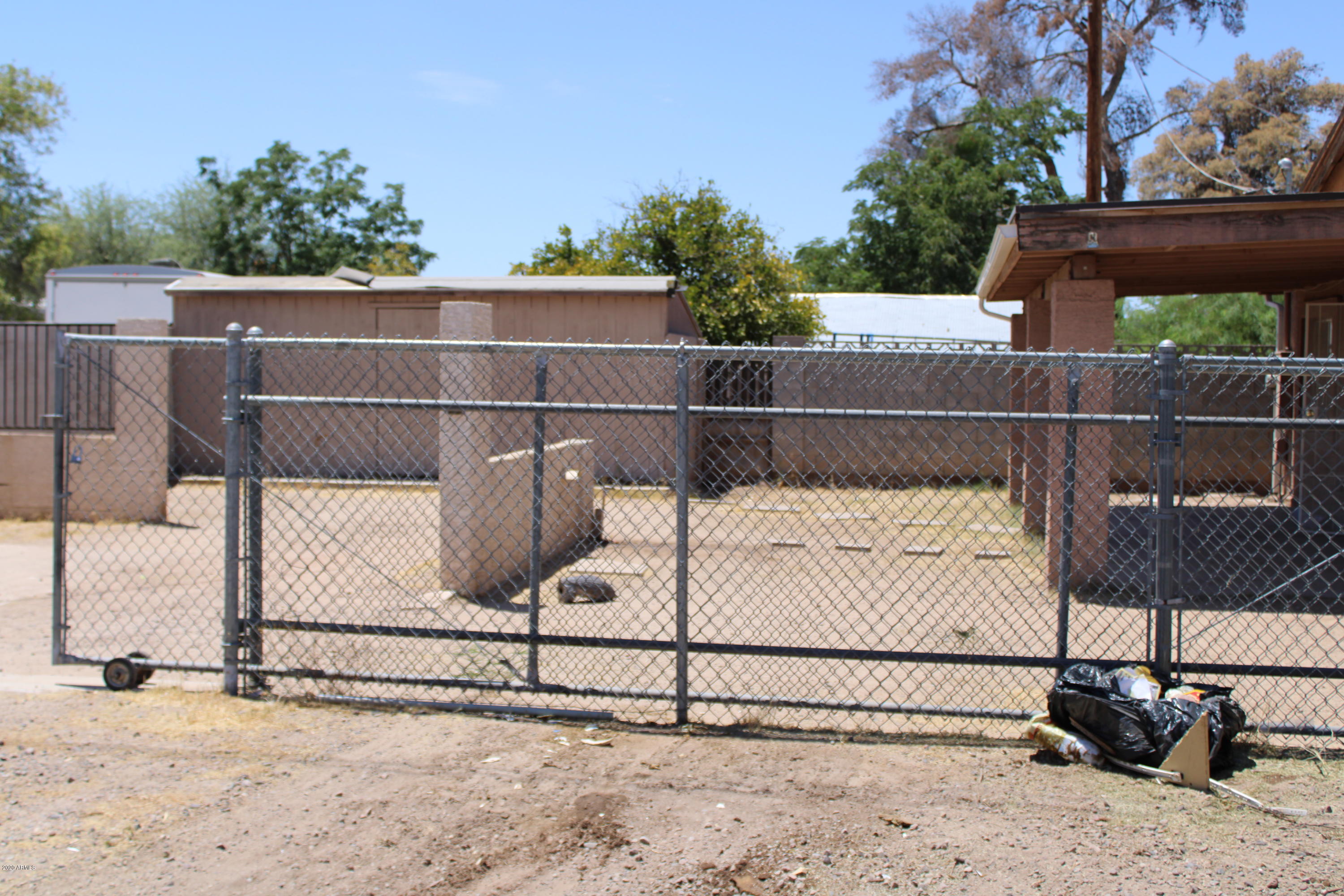 445 East Roeser Road Phoenix, AZ 85040 - Photo 13 of 15 IMG_1522