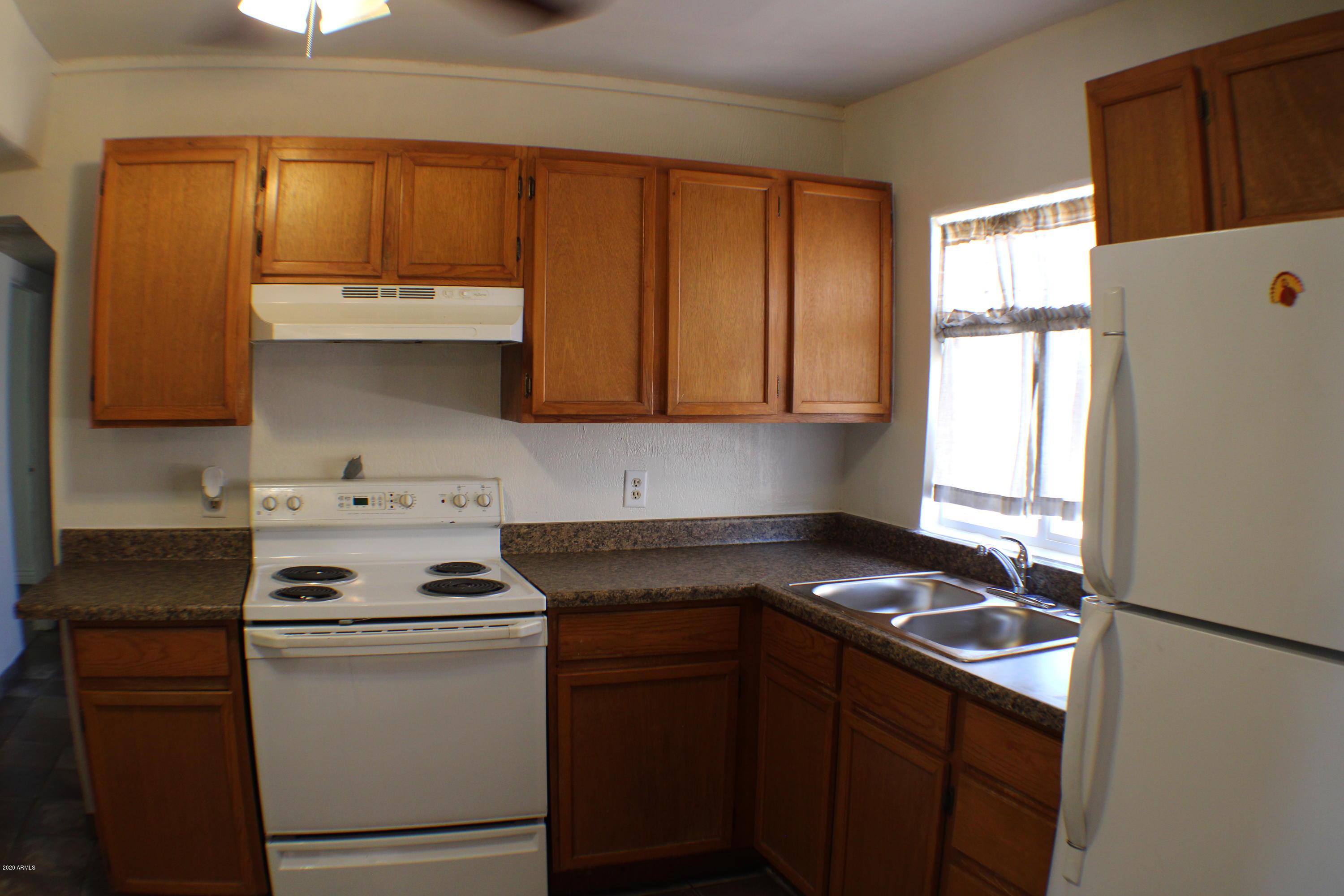 445 East Roeser Road Phoenix, AZ 85040 - Photo 5 of 15 IMG_1625