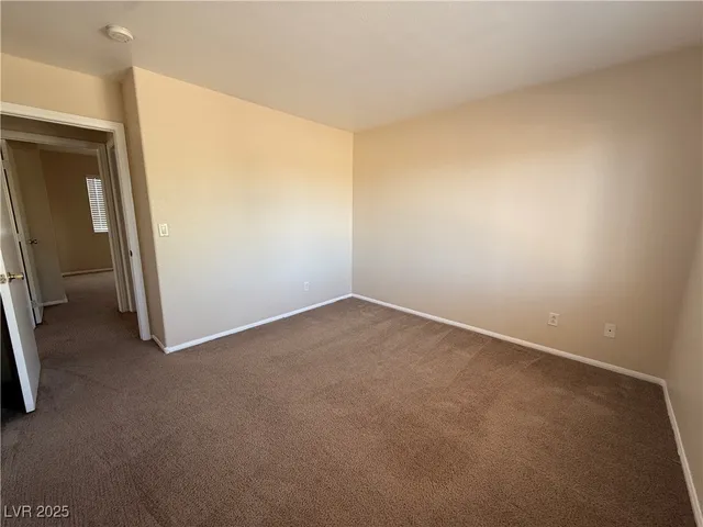 $2,300 | 9950 Shadow Grove Avenue, Las Vegas, NV 89148