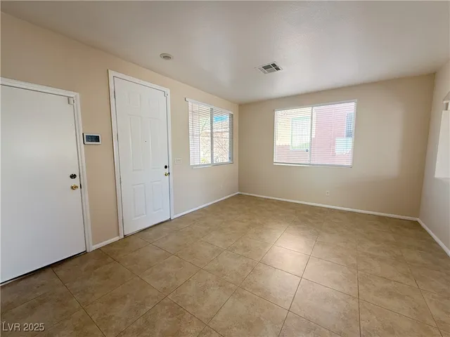 $2,300 | 9950 Shadow Grove Avenue, Las Vegas, NV 89148