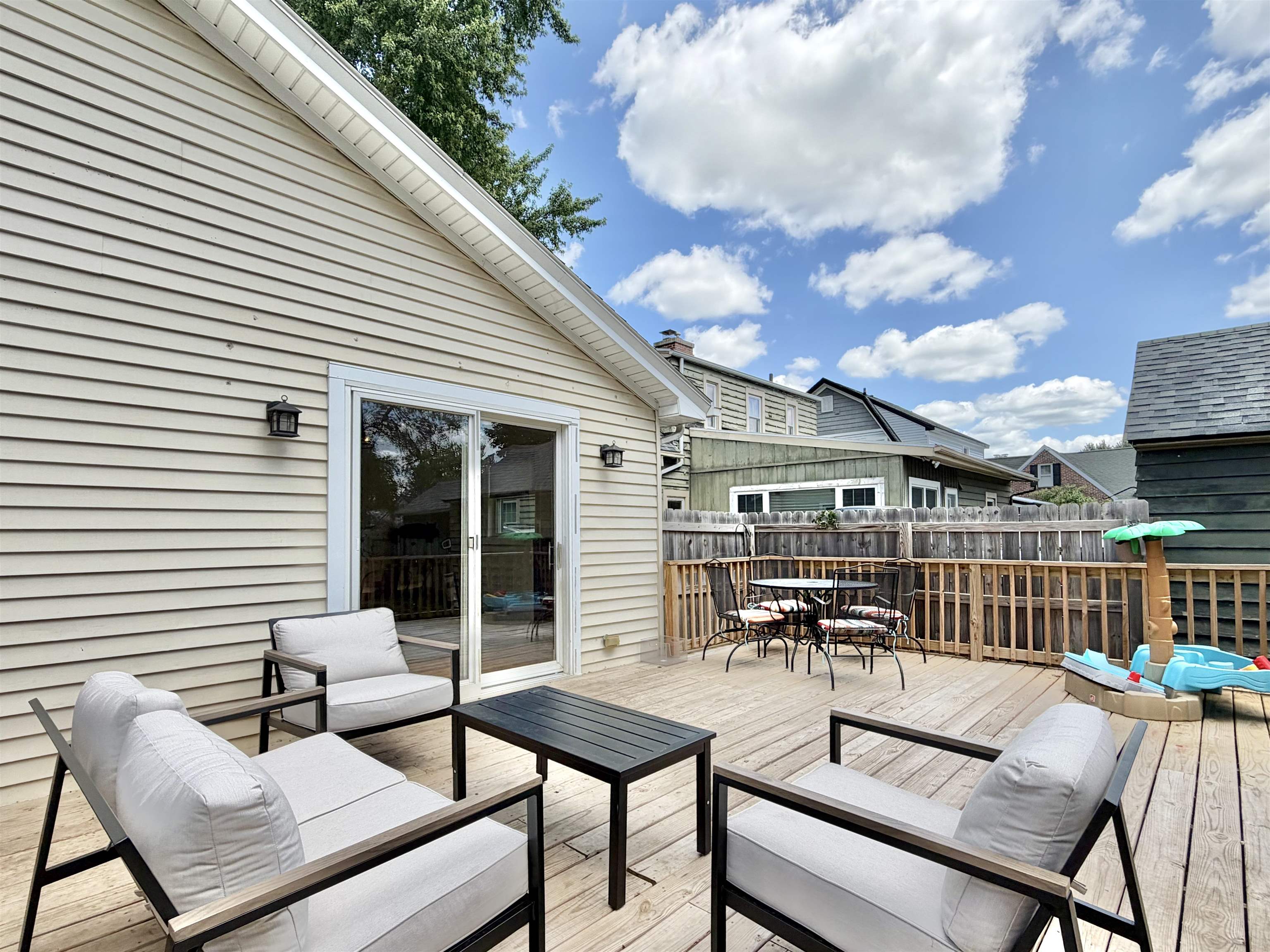 1824 Strong Beloit, WI 53511 - Photo 24 of 25