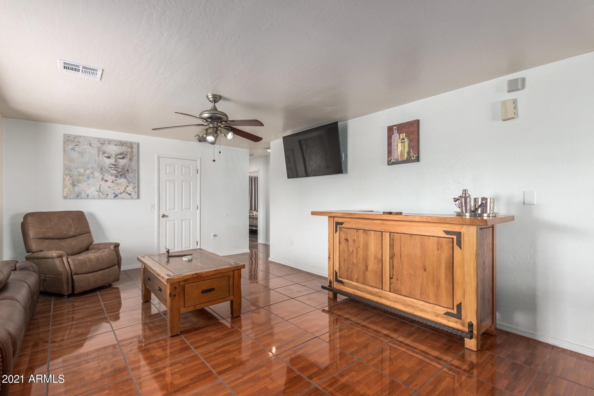2740 West Bethany Home Road Phoenix, AZ 85017 - Photo 3 of 19 Bethany (4)
