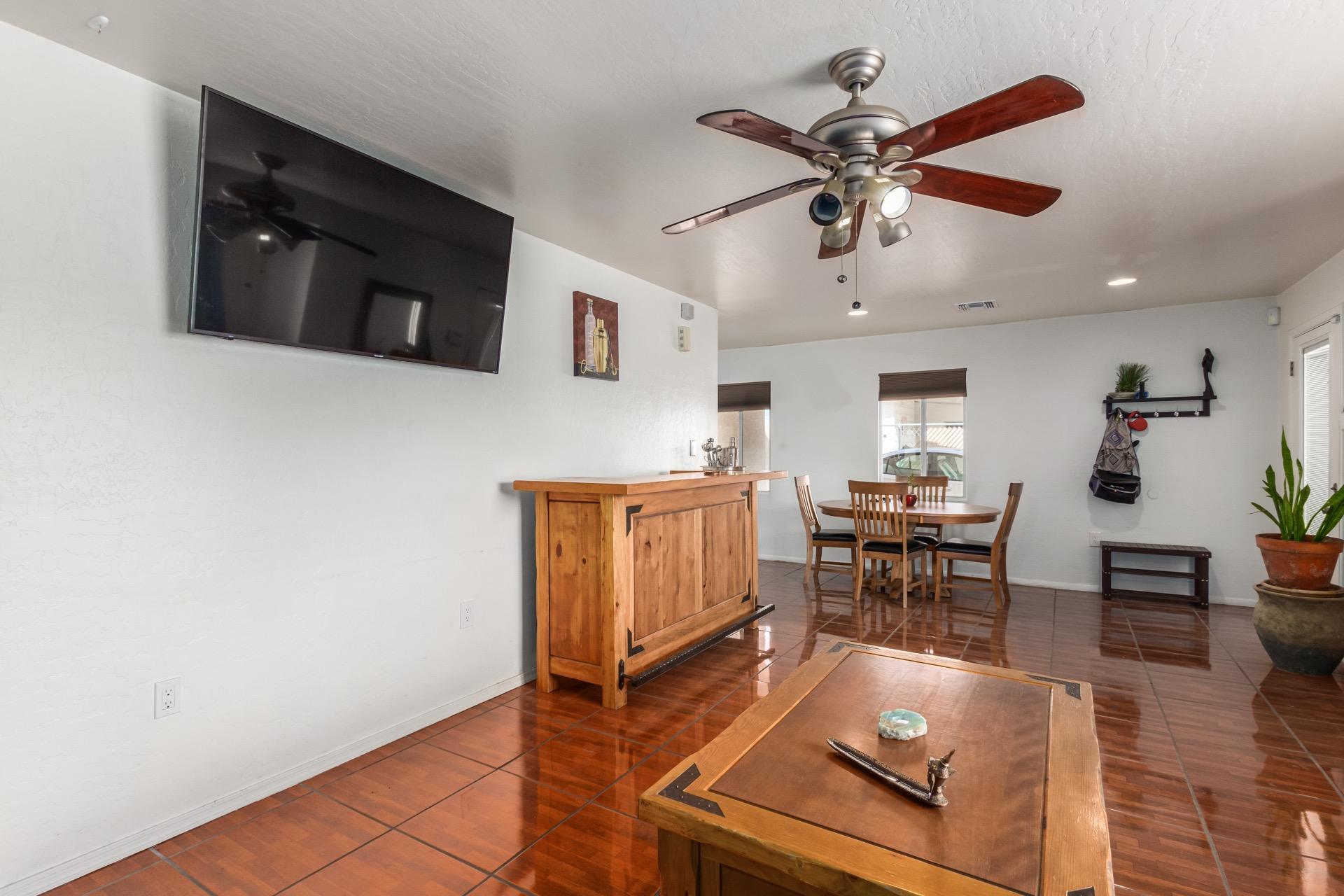 2740 West Bethany Home Road Phoenix, AZ 85017 - Photo 5 of 19 Bethany (7)