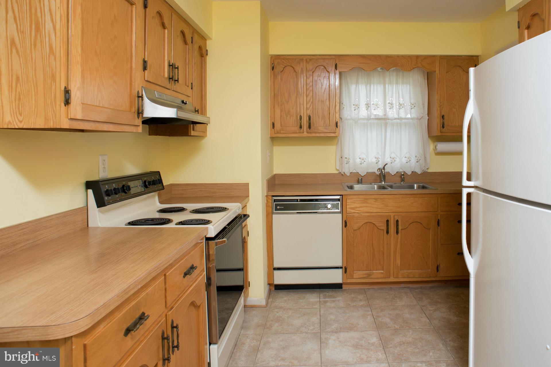 5515 Raphael Drive Pomfret, MD 20675 - Photo 14 of 25 Kitchen