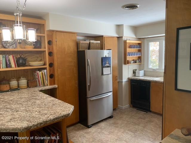 523 Knapp Road Clarks Summit, PA 18411 - Photo 17 of 27 Gallery Image 17