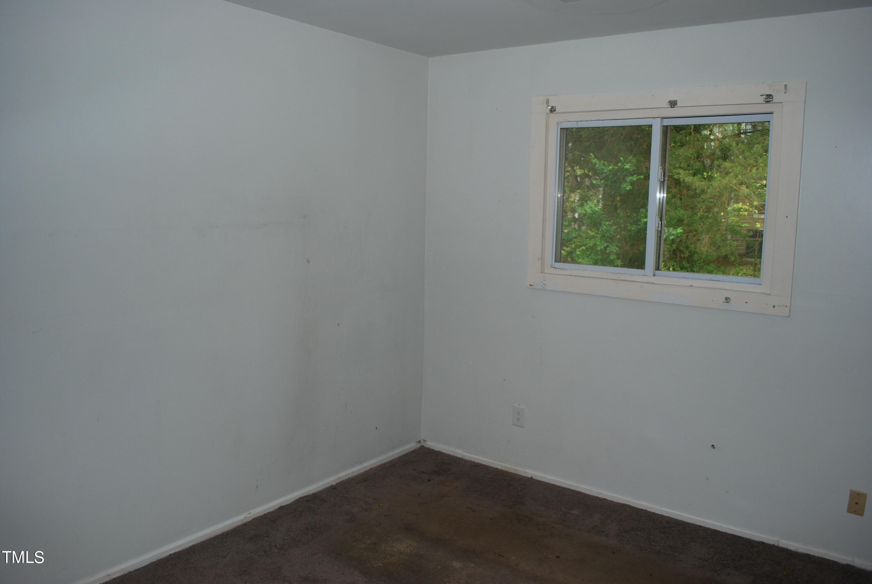 1212 Armstrong Circle Raleigh, NC 27610 - Photo 6 of 18 DSC_0028