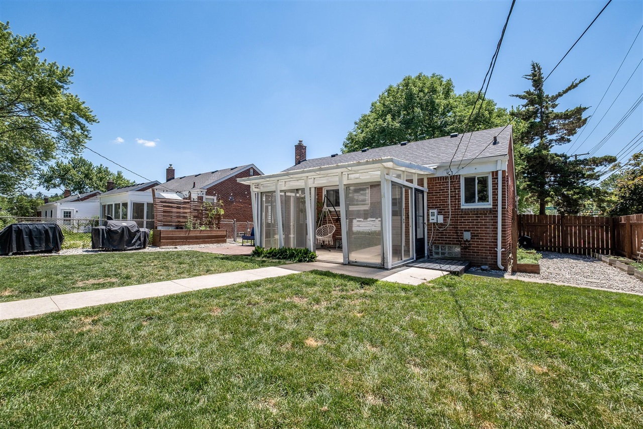 332 Normandy Road Royal Oak, MI 48073 - Photo 36 of 38