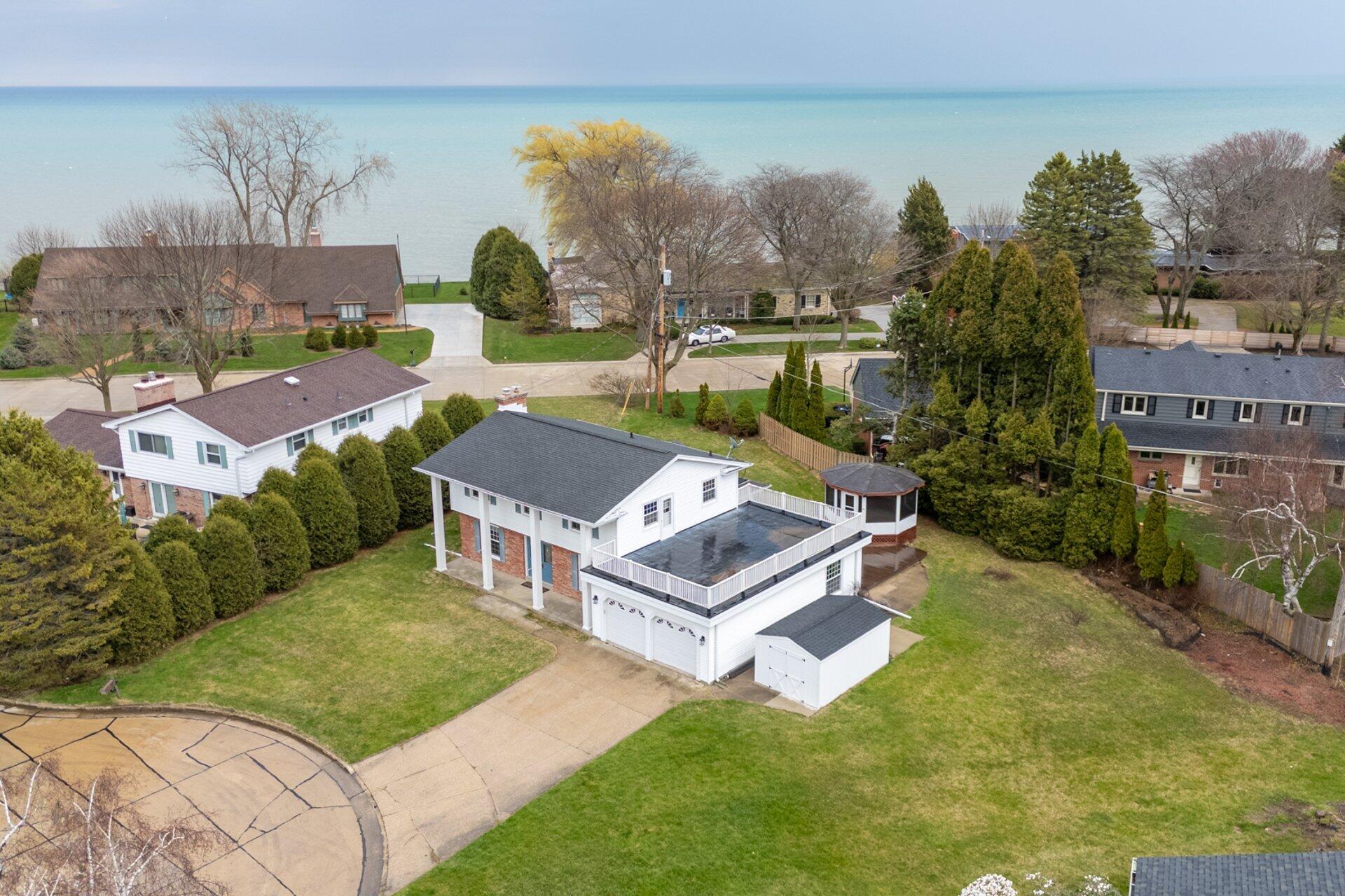 23 Queens Court Racine, WI 53402 - Photo 1 of 1 VIEW LAKE