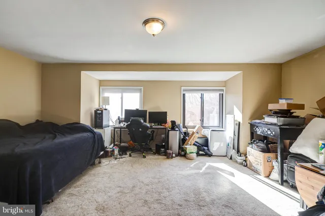 $2,300 | 21 Docena Court, Gaithersburg, MD 20886