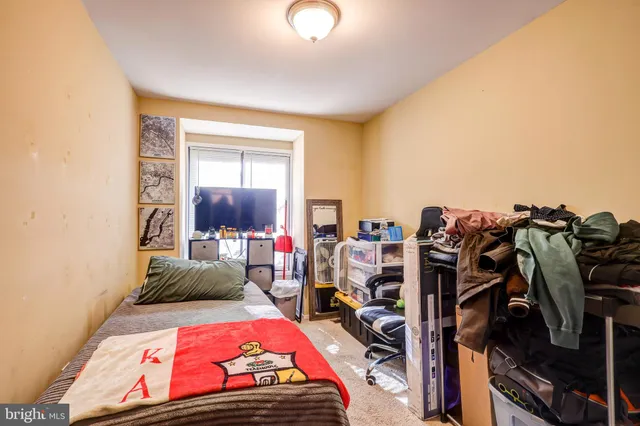 $2,300 | 21 Docena Court, Gaithersburg, MD 20886