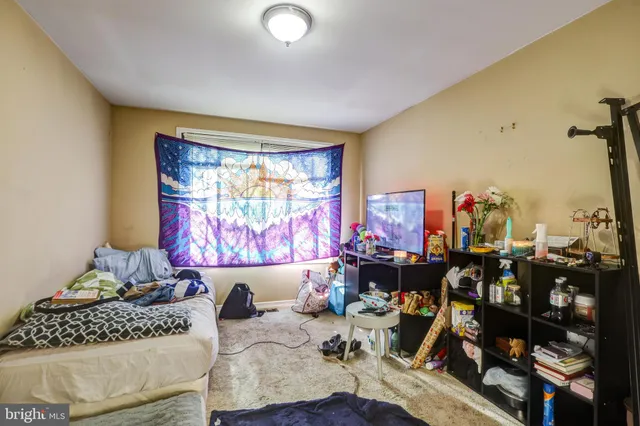 $2,300 | 21 Docena Court, Gaithersburg, MD 20886