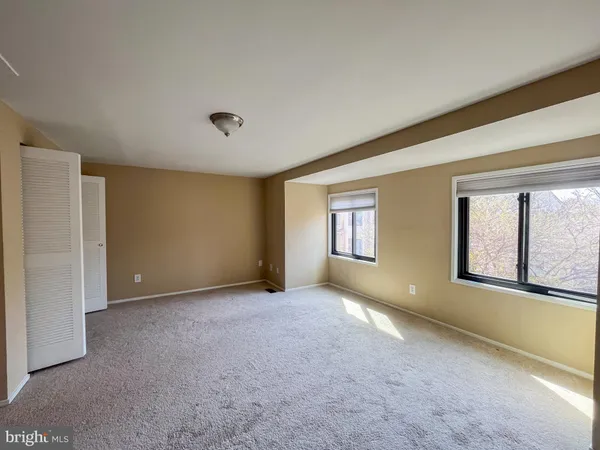 $1,200 | 21 Docena Court, Gaithersburg, MD 20886