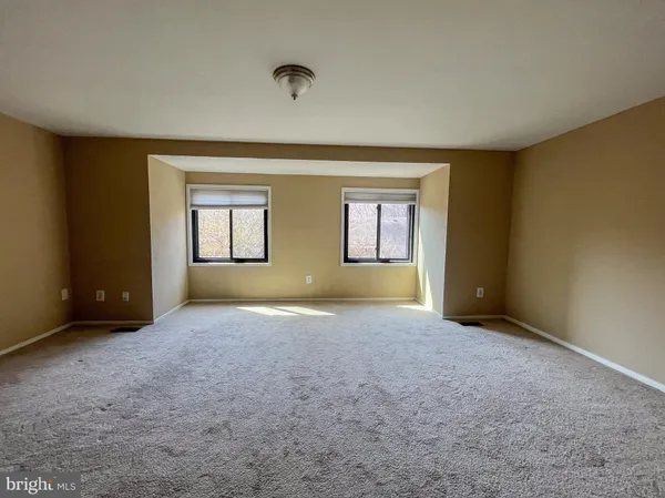 $1,200 | 21 Docena Court, Gaithersburg, MD 20886