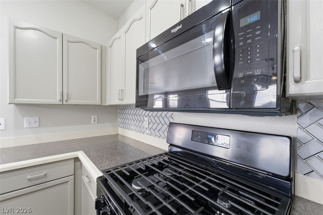 1190 Stormy Valley Road Las Vegas, NV 89123 - Photo 6 of 38