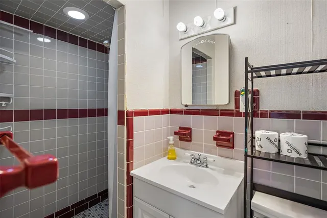 $2,600 | 6132 7th Avenue South, Gulfport, FL 33707