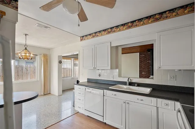 $2,600 | 6132 7th Avenue South, Gulfport, FL 33707