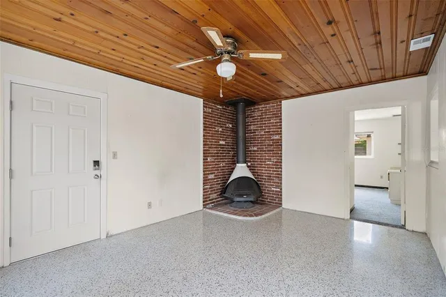 $2,600 | 6132 7th Avenue South, Gulfport, FL 33707