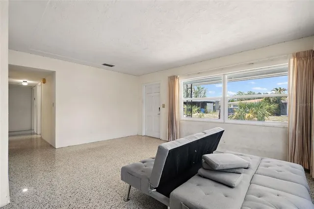 $2,600 | 6132 7th Avenue South, Gulfport, FL 33707