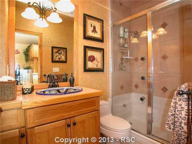 202 Chelten Road Manitou Springs, CO 80829 - Photo 13 of 22 Upper living space opens to this spa bathroom