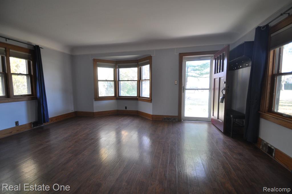 3094 Willet Avenue Rochester Hills, MI 48309 - Photo 6 of 37