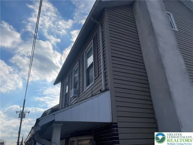 $399,500 | 104 Washington Street, Bath, PA 18014