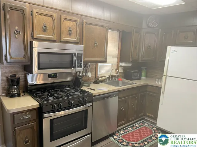 $399,500 | 104 Washington Street, Bath, PA 18014