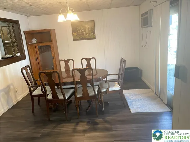 $399,500 | 104 Washington Street, Bath, PA 18014