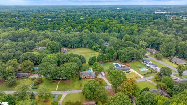 $444,500 | 254 Hollis Drive, Spartanburg, SC 29307