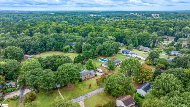 $444,500 | 254 Hollis Drive, Spartanburg, SC 29307