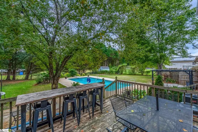 $444,500 | 254 Hollis Drive, Spartanburg, SC 29307