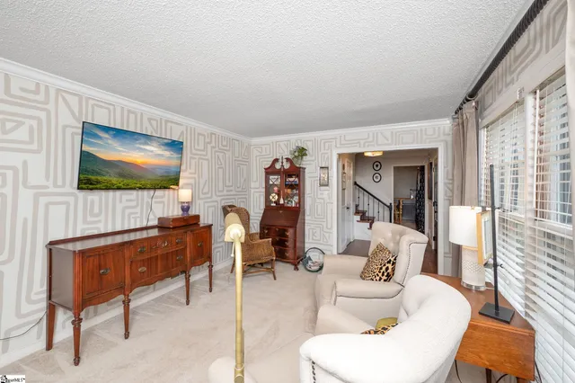 $444,500 | 254 Hollis Drive, Spartanburg, SC 29307