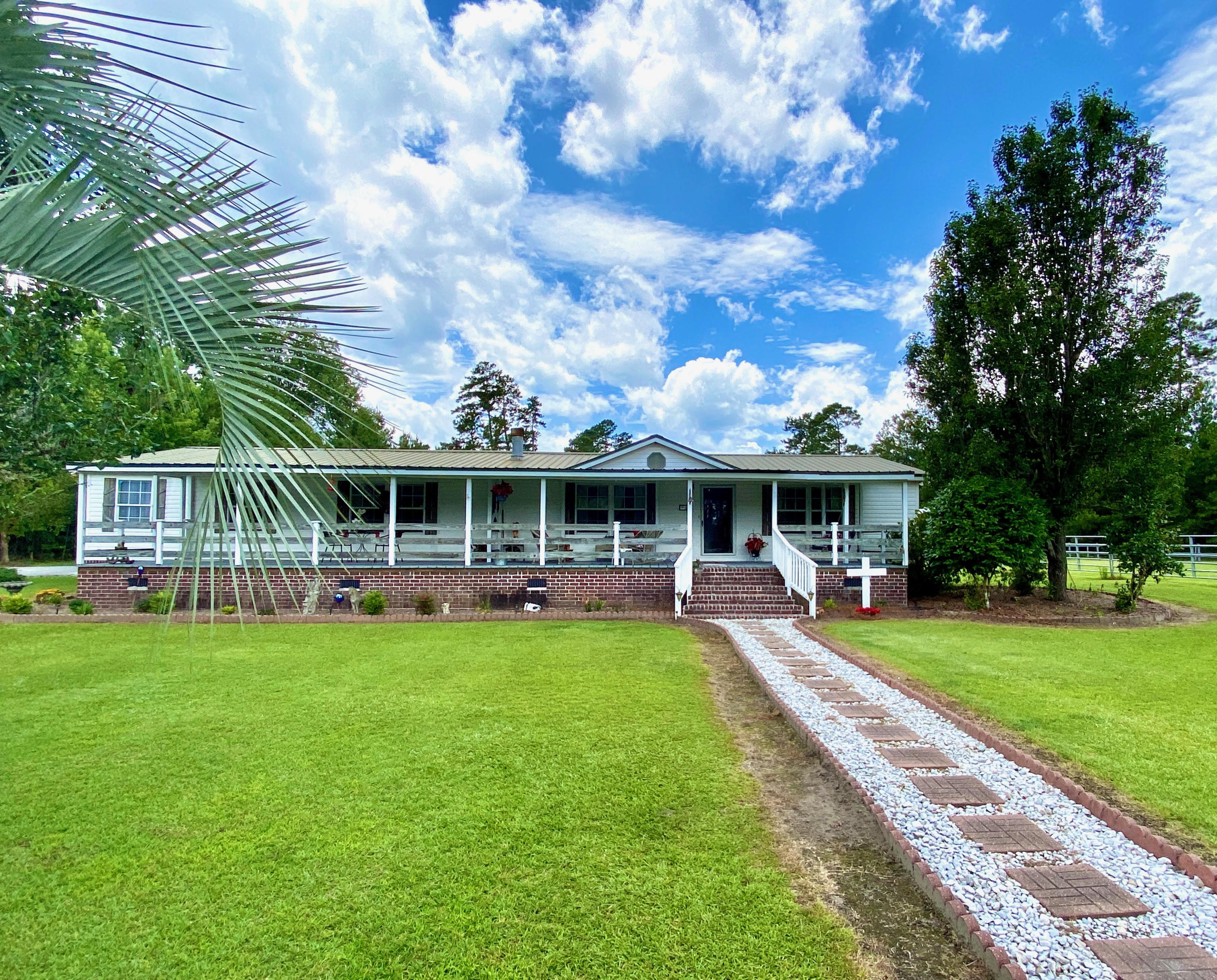 365 Mims Road Harleyville, SC 29448 - Photo 1 of 100 365 Mims Rd front of house pic