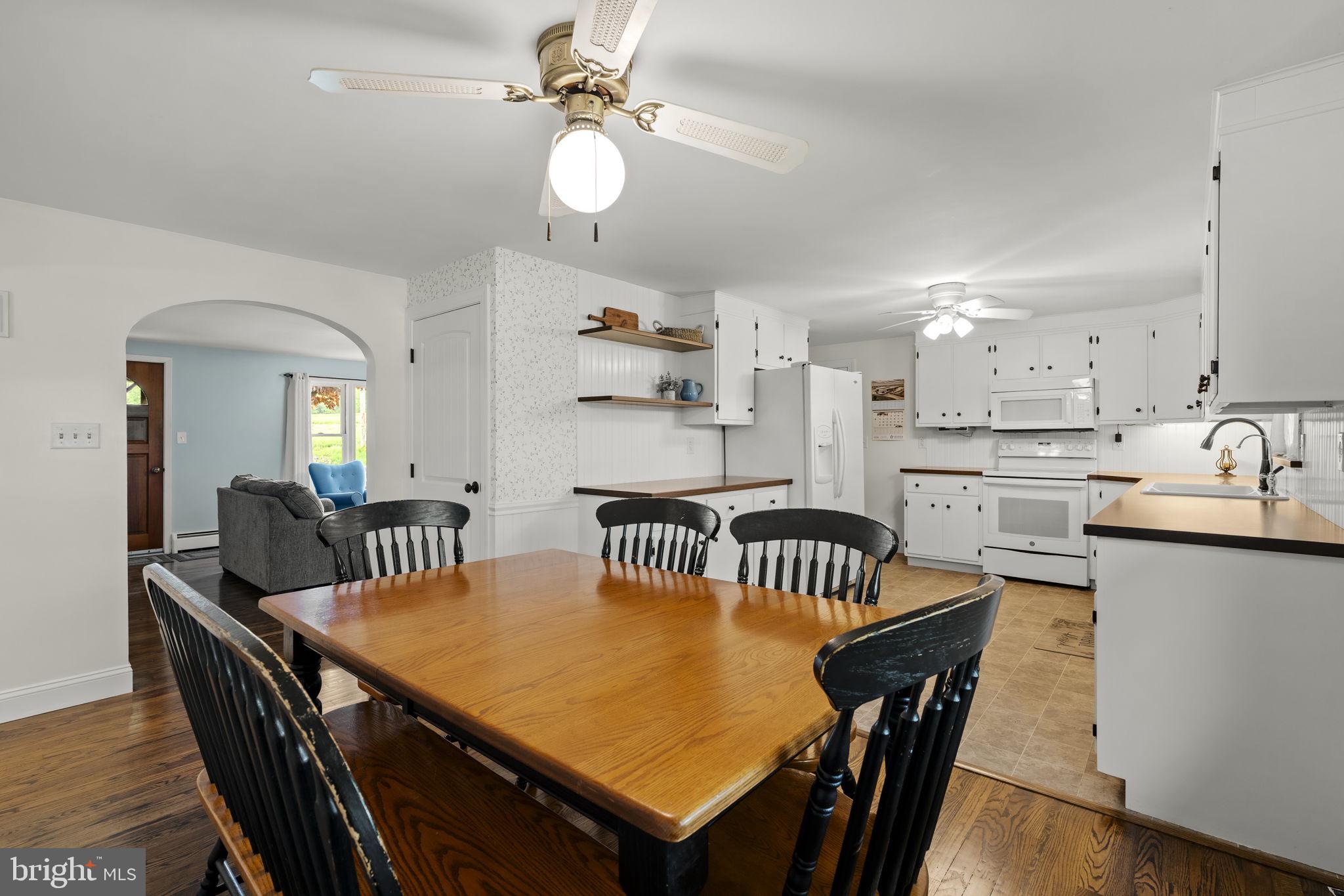 1160 Narvon Road Narvon, PA 17555 - Photo 32 of 64 a view of a dining room with furniture
