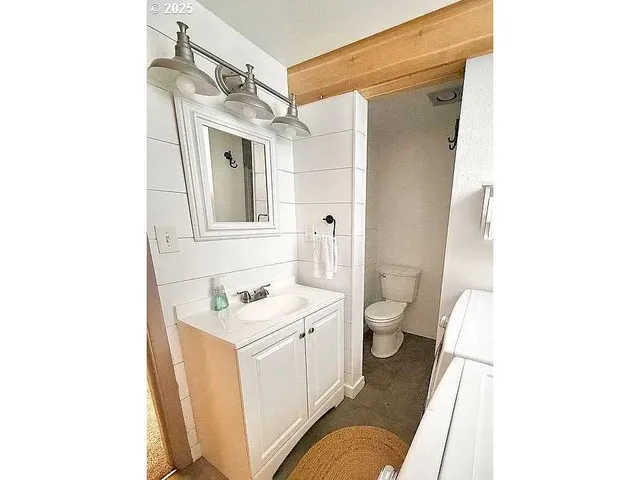 $469,900 | 825 West Ridgeway Avenue, Hermiston, OR 97838