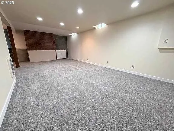 $469,900 | 825 West Ridgeway Avenue, Hermiston, OR 97838