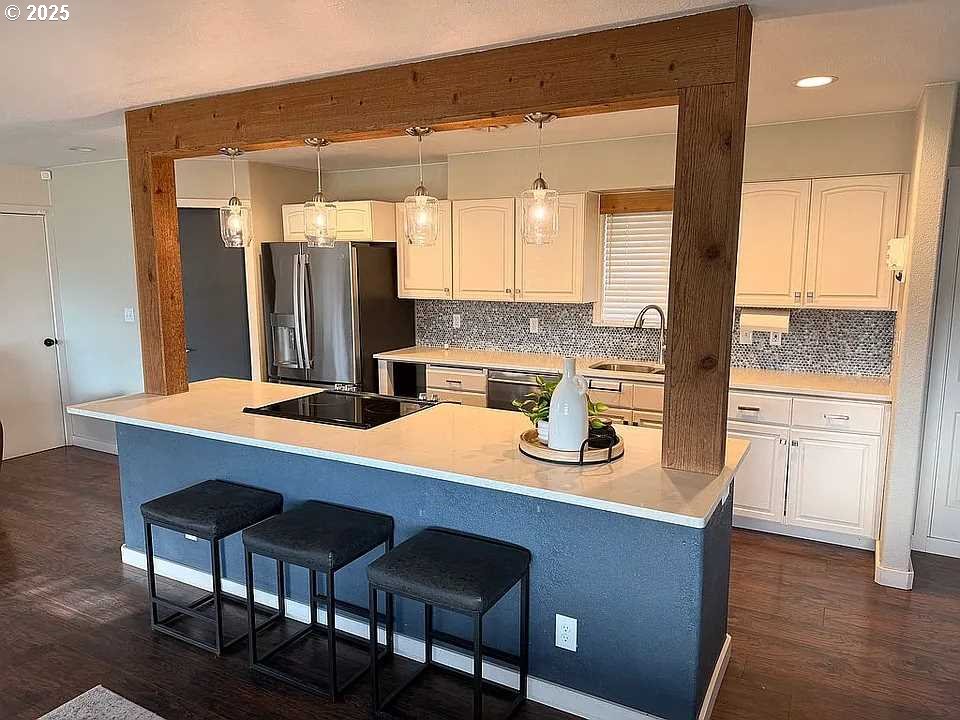 825 West Ridgeway Avenue Hermiston, OR 97838 - Photo 4 of 19