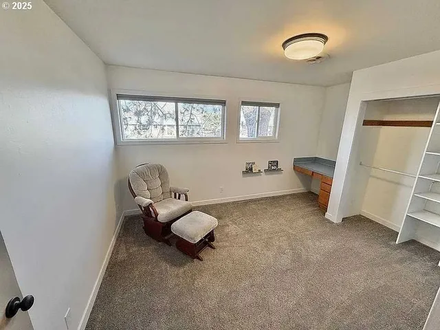 $469,900 | 825 West Ridgeway Avenue, Hermiston, OR 97838