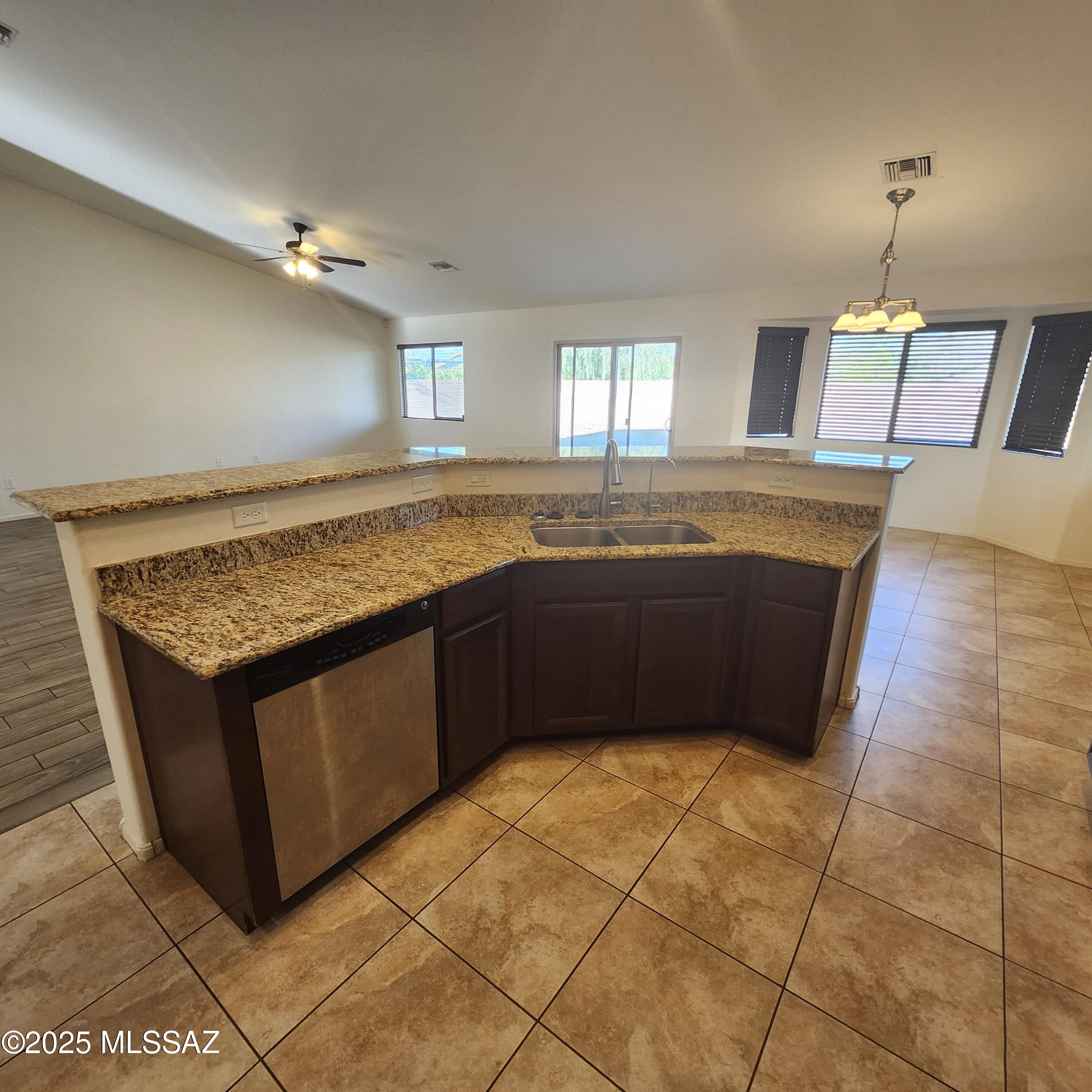 9221 South Sweet Spring Road Tucson, AZ 85756 - Photo 12 of 45 original - 2025-08-05T133519.384