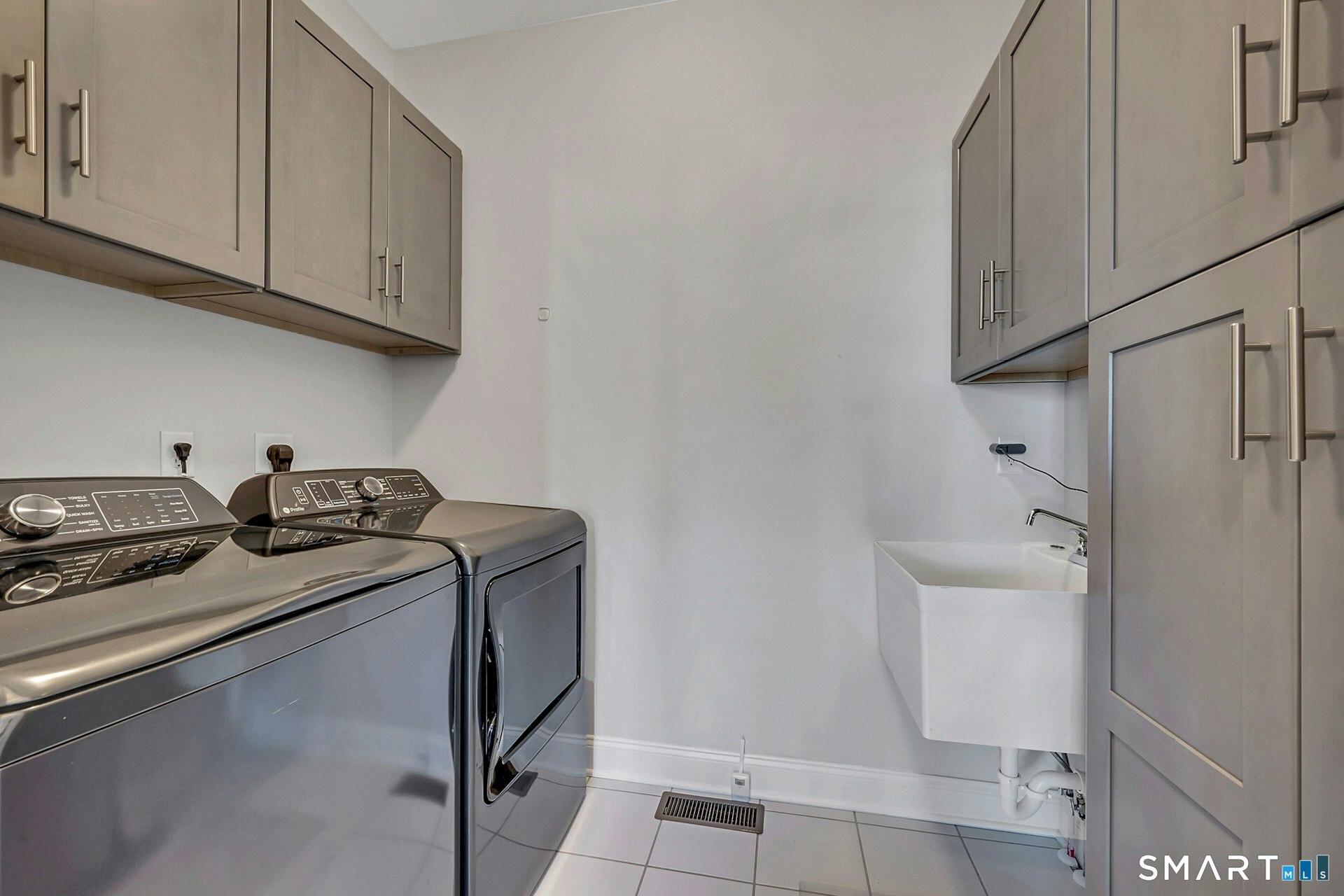 82 Winding Ridge Way, Unit 82 Danbury, CT 06810 - Photo 16 of 40