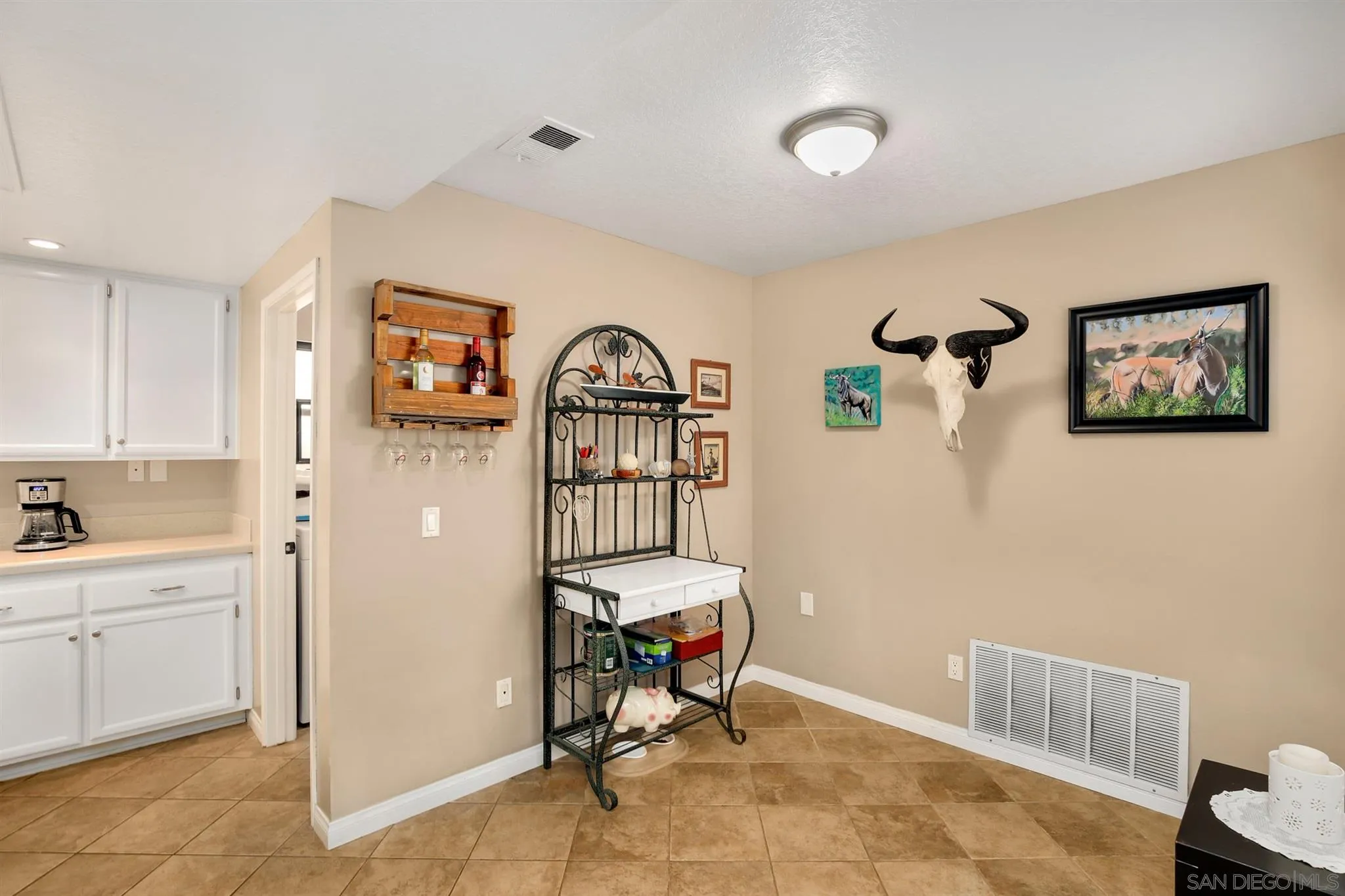 1753 Harold Road Escondido, CA 92026 - Photo 8 of 28 a room with furniture and a window