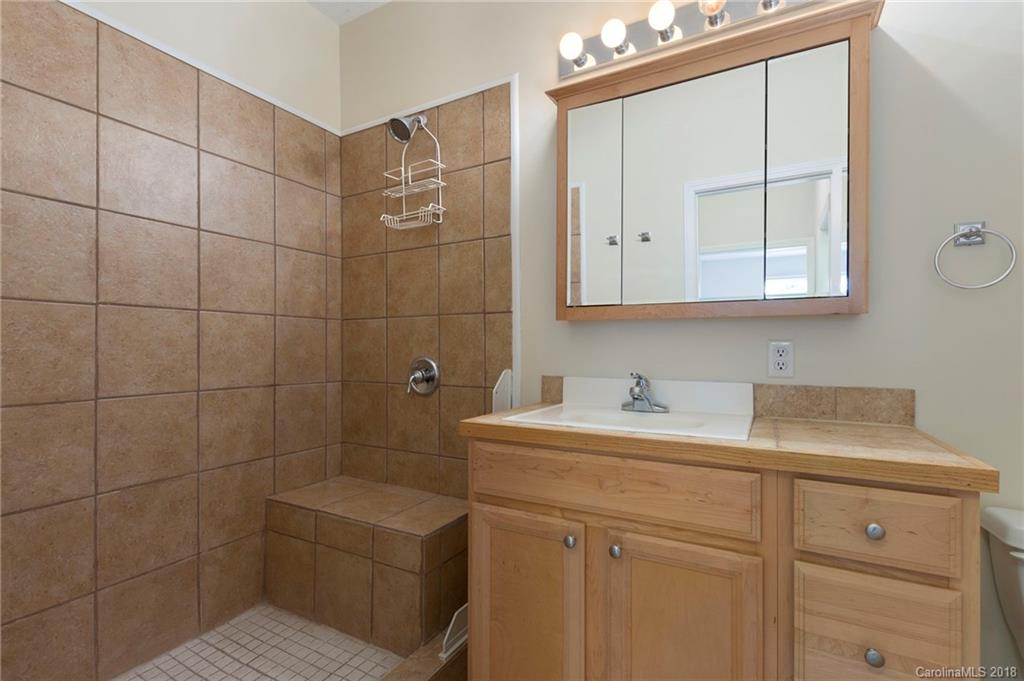 71 Dalya Road Swannanoa, NC 28778 - Photo 10 of 26 Gallery Image 10