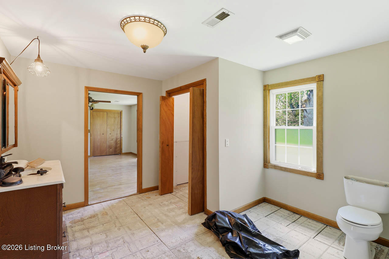 1836 Ellis Road Eminence, KY 40019 - Photo 28 of 96 primary bathroom