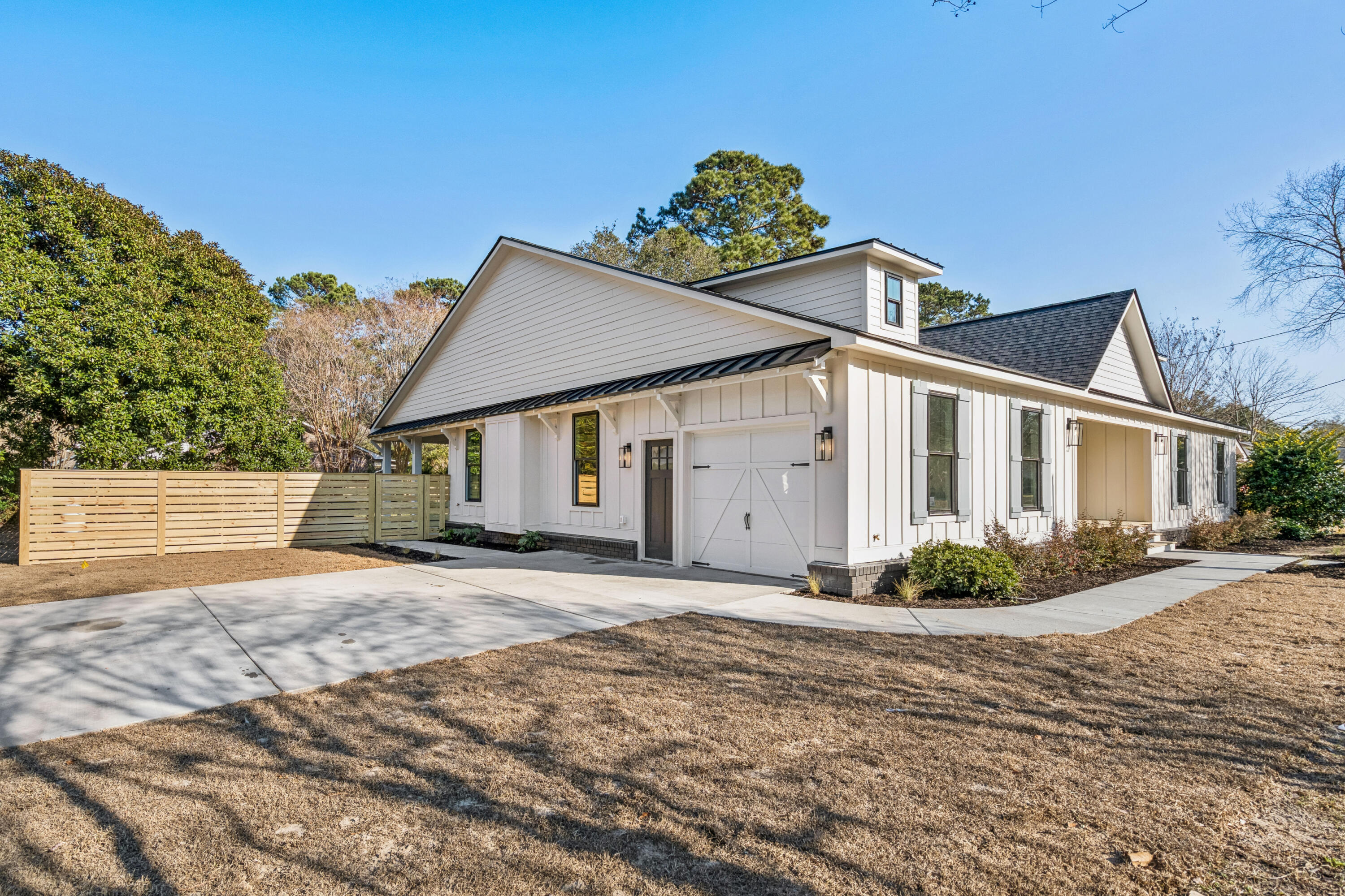 980 Cottingham Drive Mount Pleasant, SC 29464 - Photo 4 of 78 980CottinghamDr-KeenEyeMarketing-005