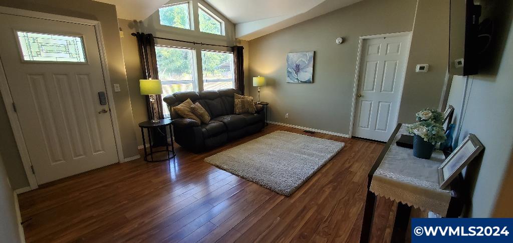1937 Walker Road Northeast Salem, OR 97305 - Photo 5 of 23