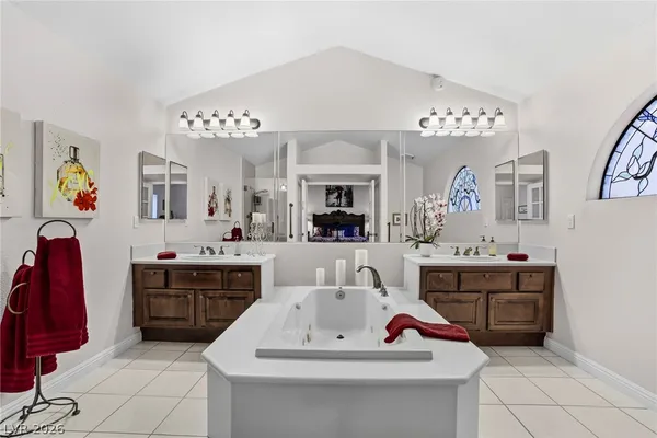 $2,000 | 542 Cervantes Drive, Henderson, NV 89014