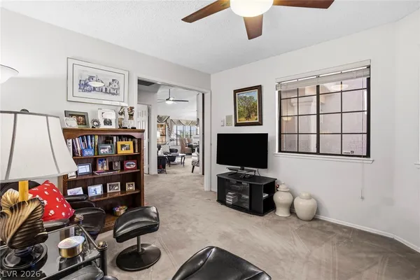 $2,000 | 542 Cervantes Drive, Henderson, NV 89014