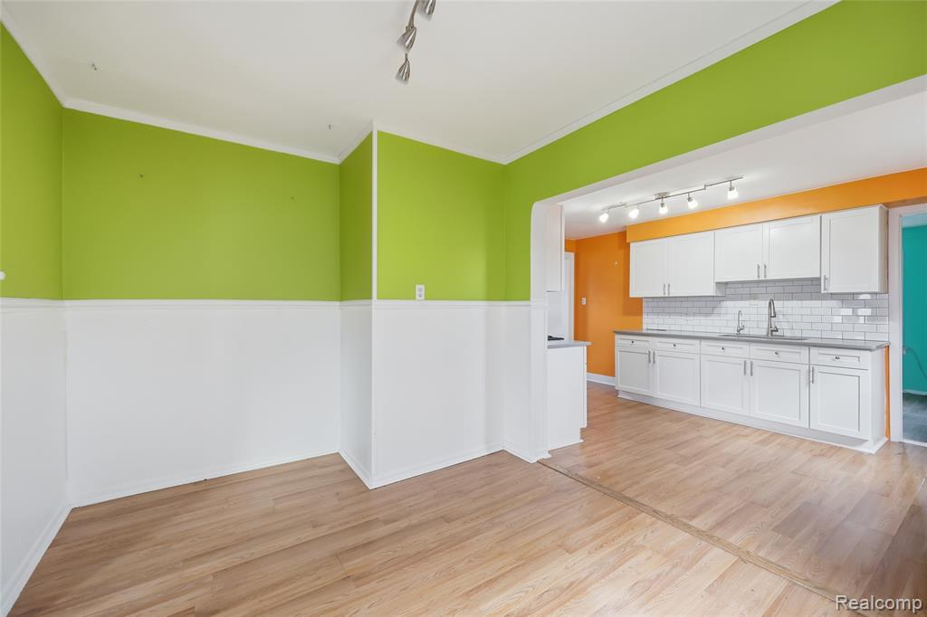 2146 Martin Road Ferndale, MI 48220 - Photo 5 of 30 Gallery Image 5