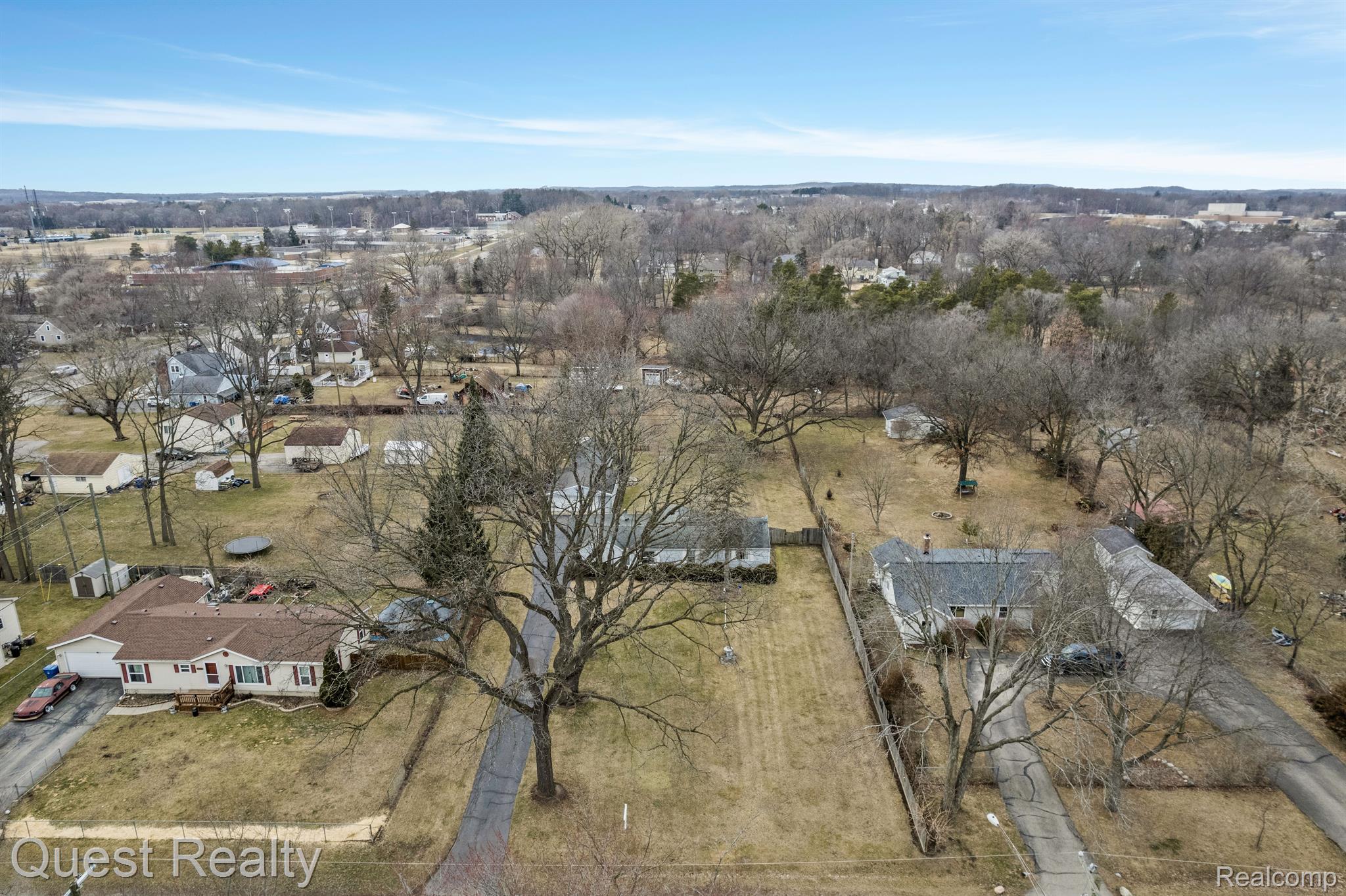 2671 Marlington Road Waterford, MI 48329 - Photo 7 of 32 Gallery Image 7